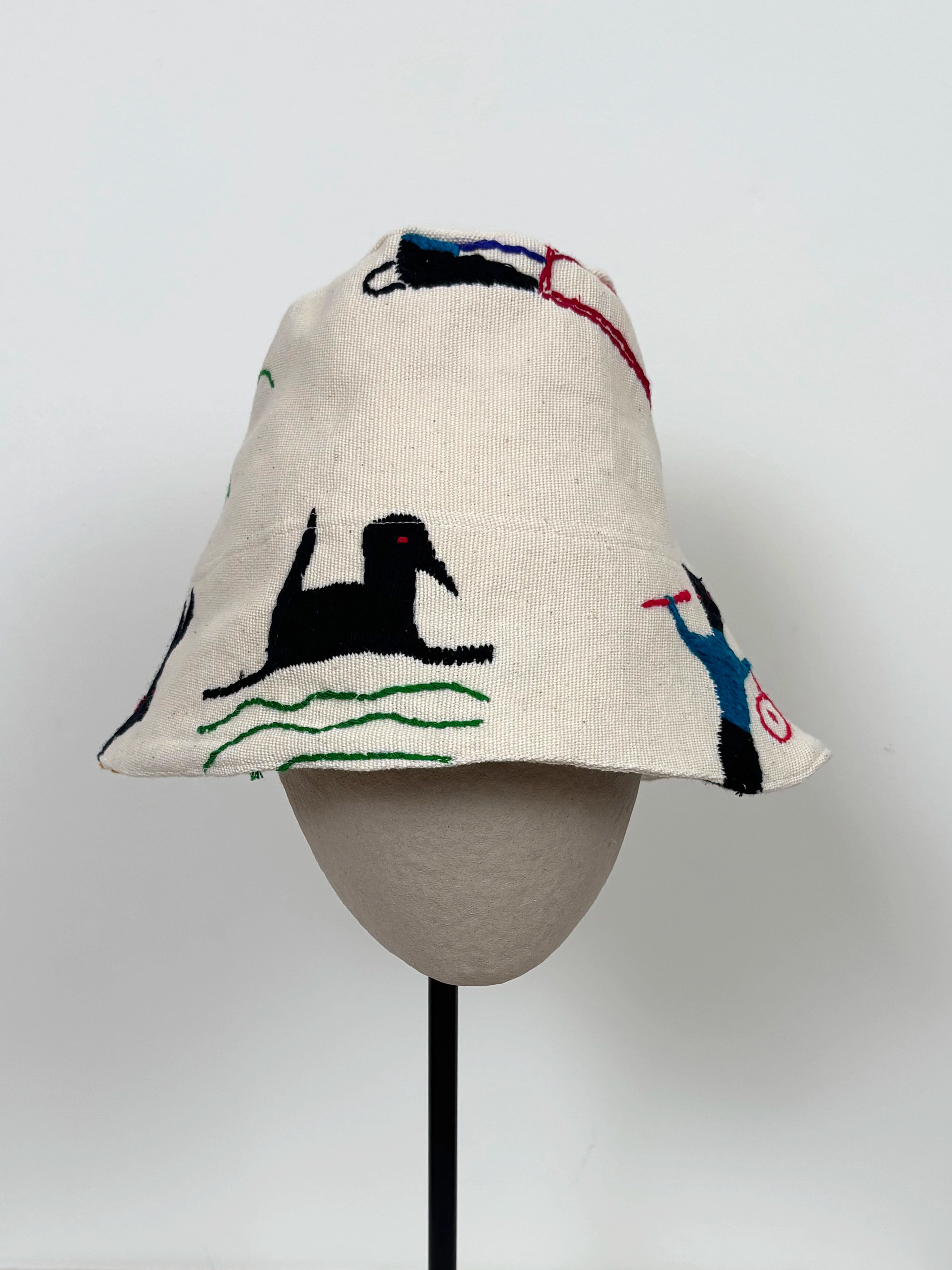 Duck scene hat