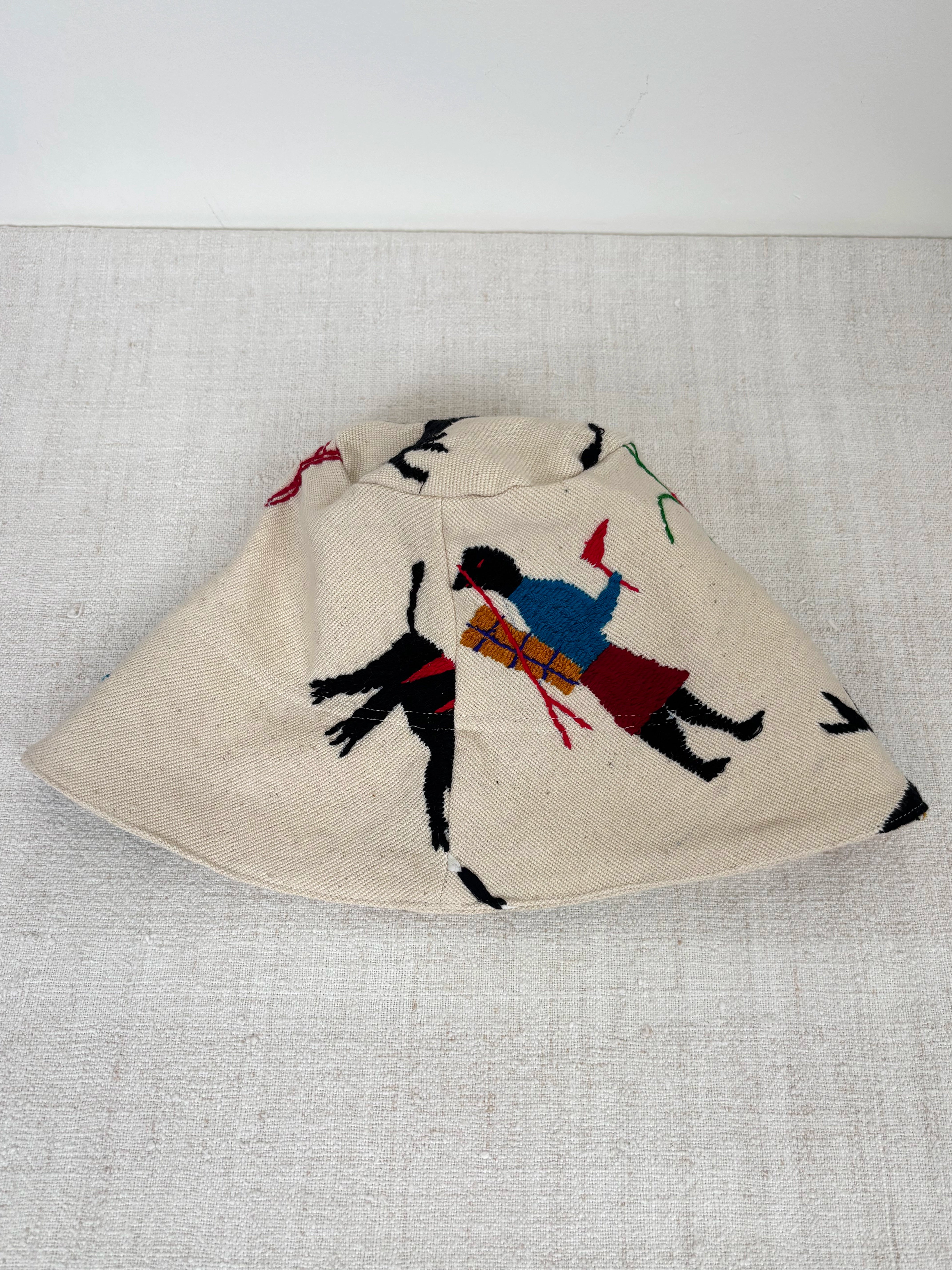 Duck scene hat