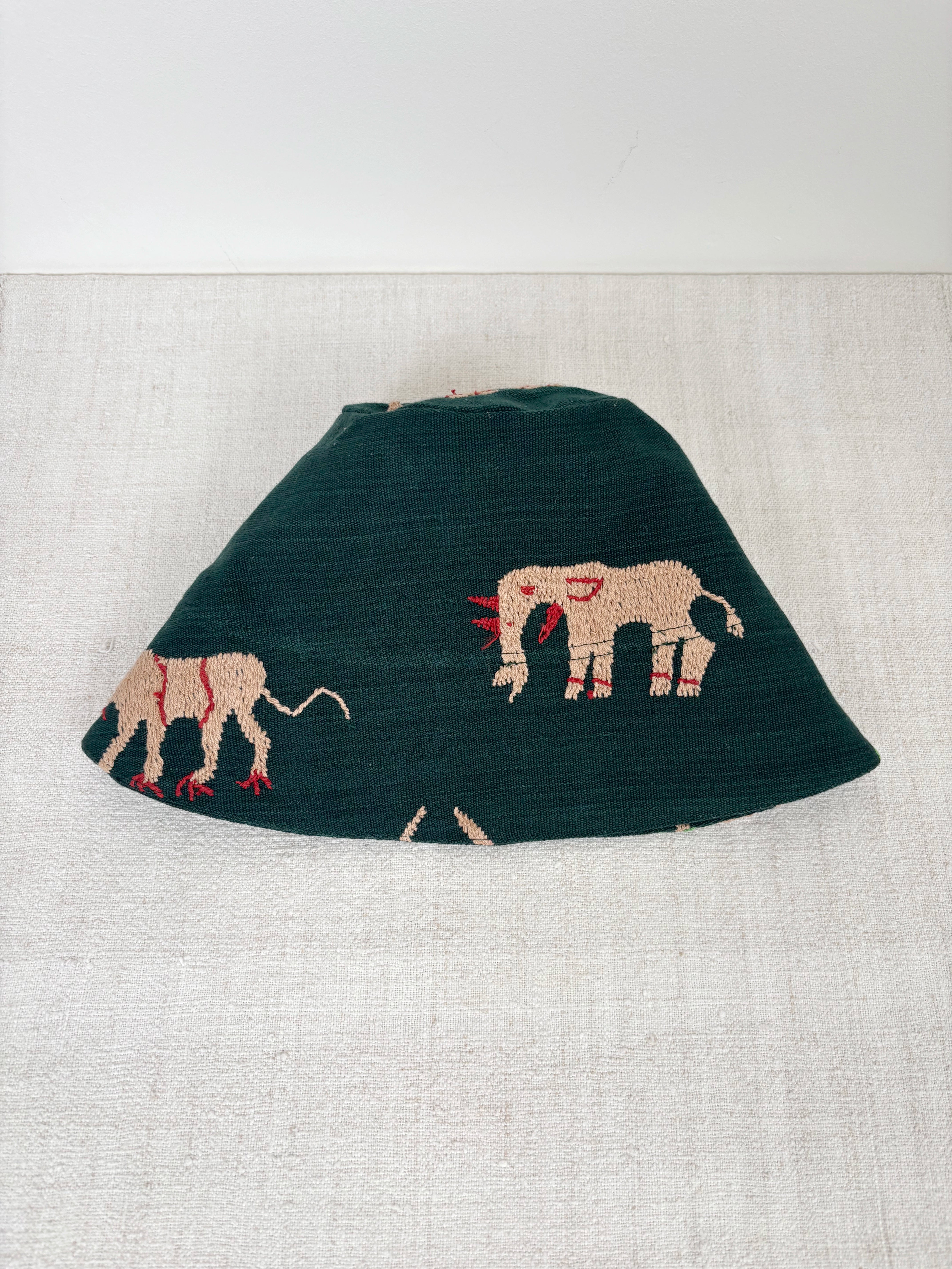 Elephant scene hat