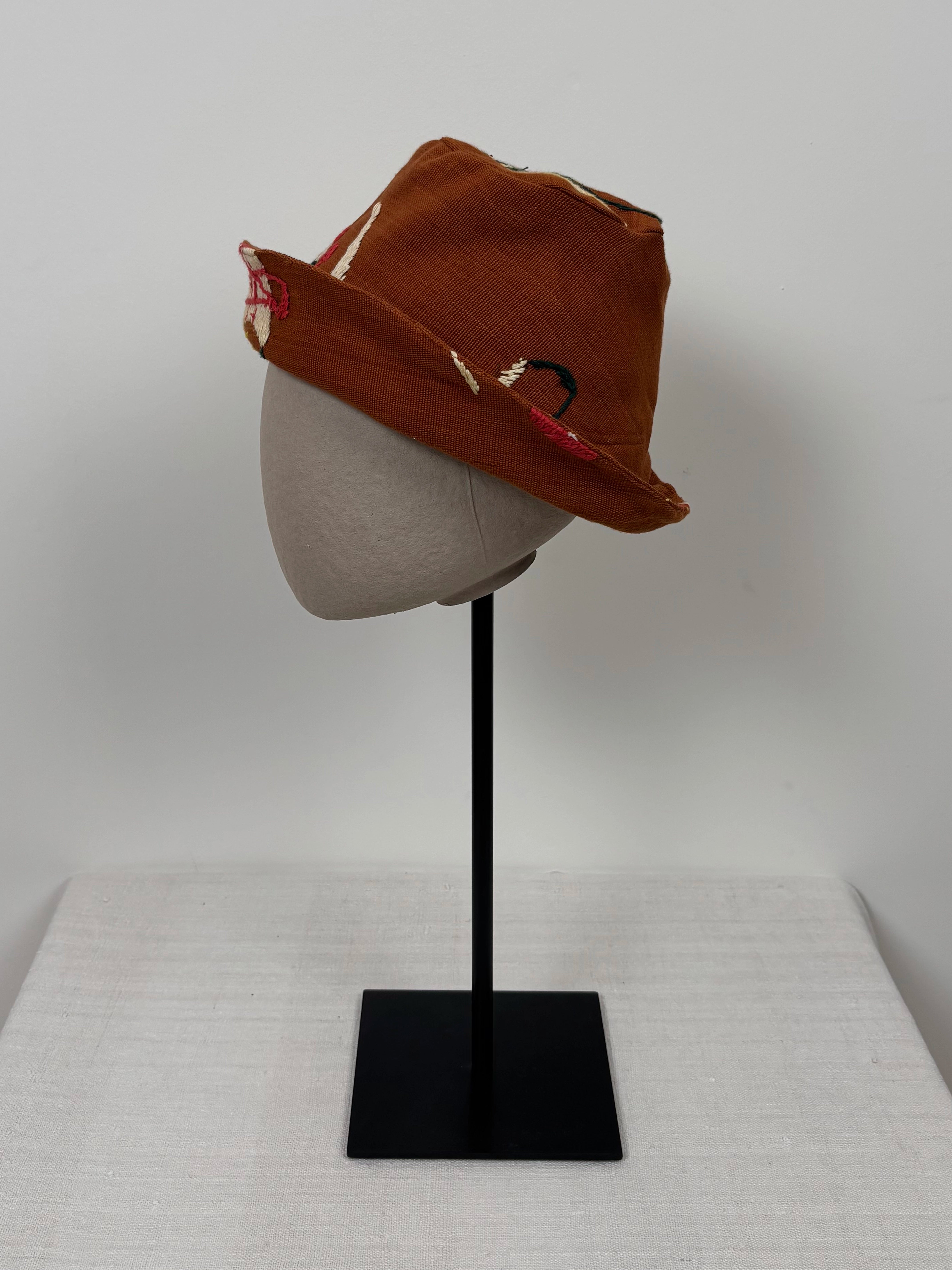 A child scene hat
