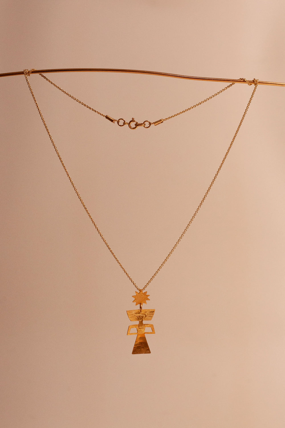 Julieta gold pendant