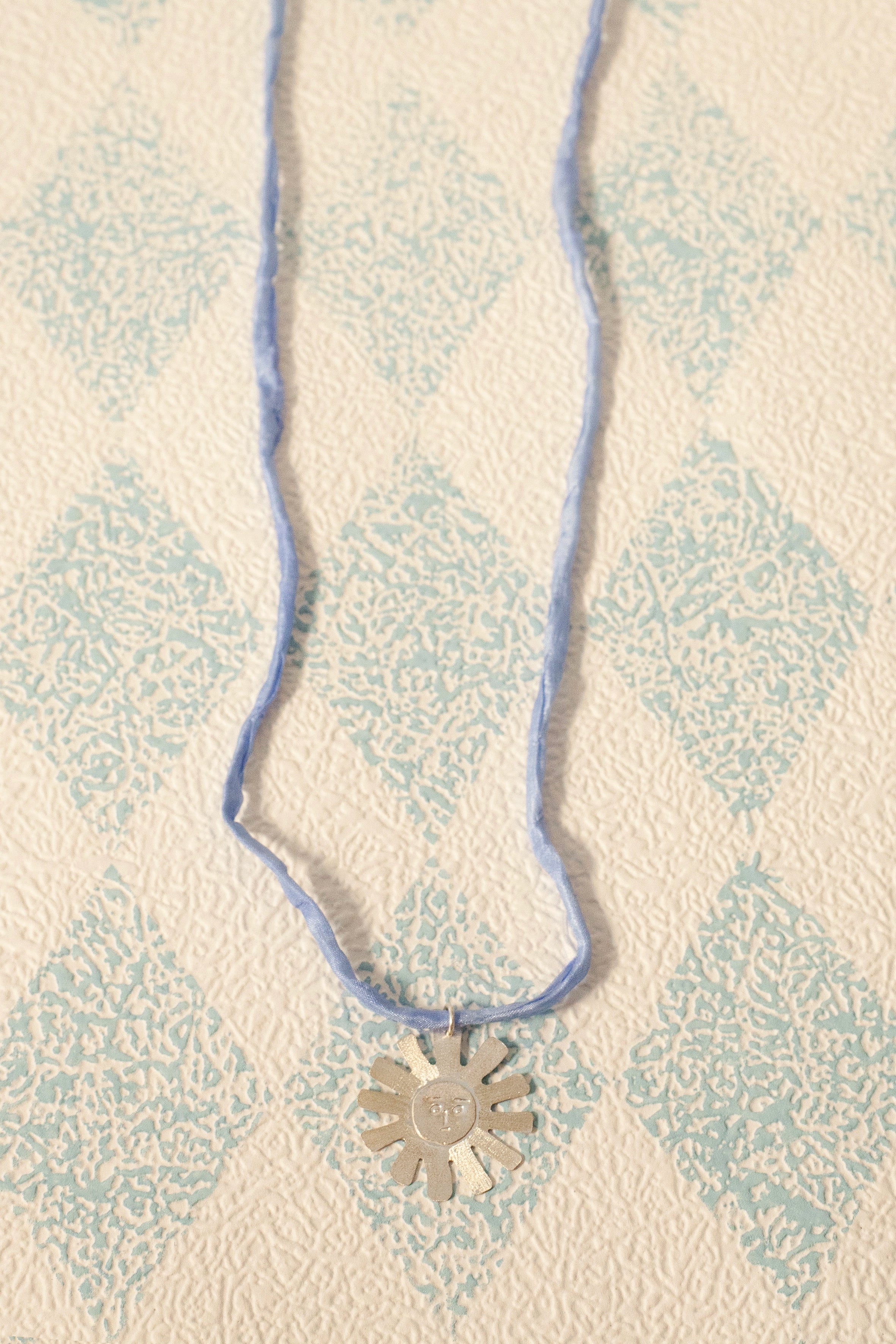 Luz silver silk choker