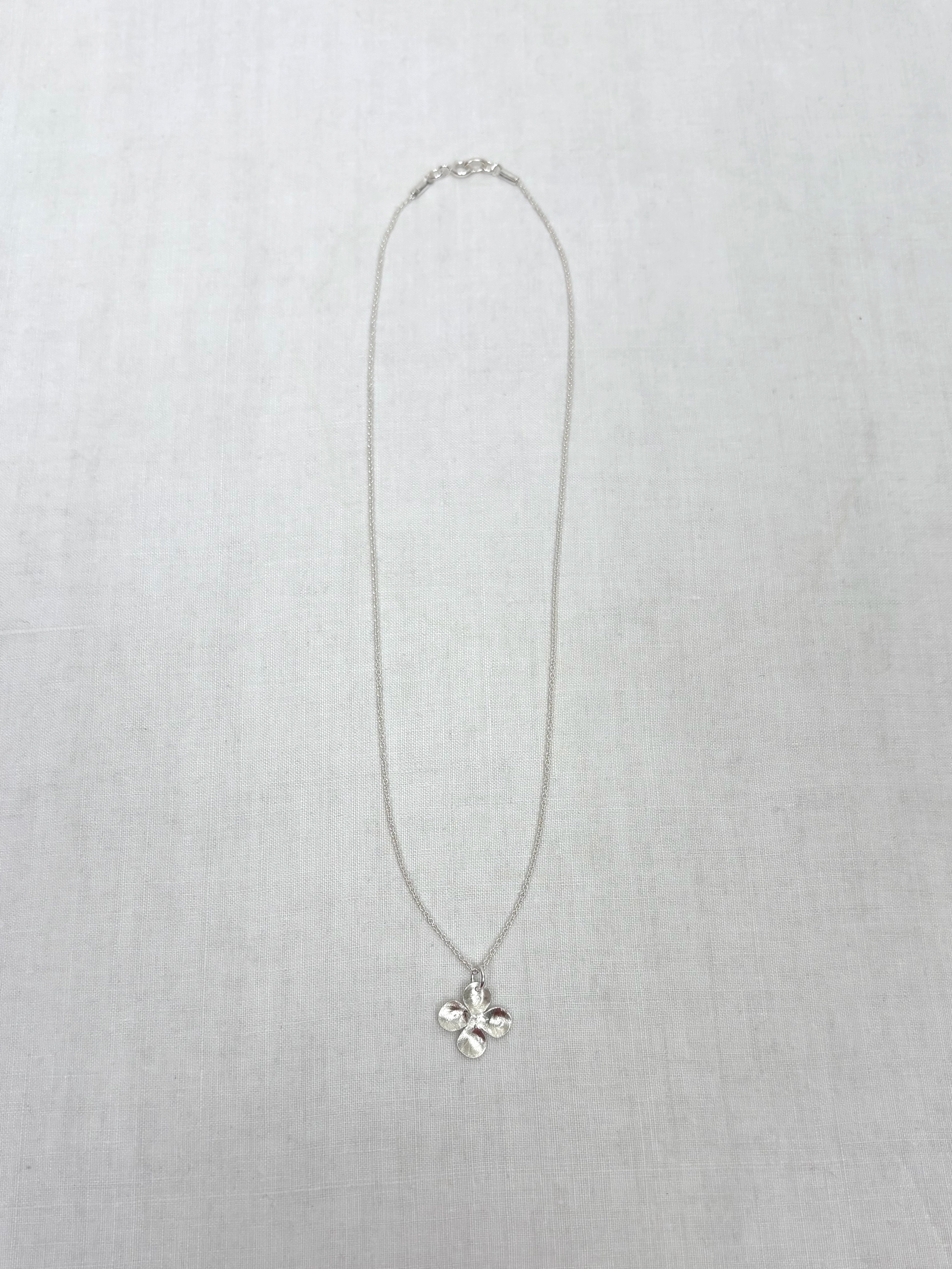 Alba M silver pendant