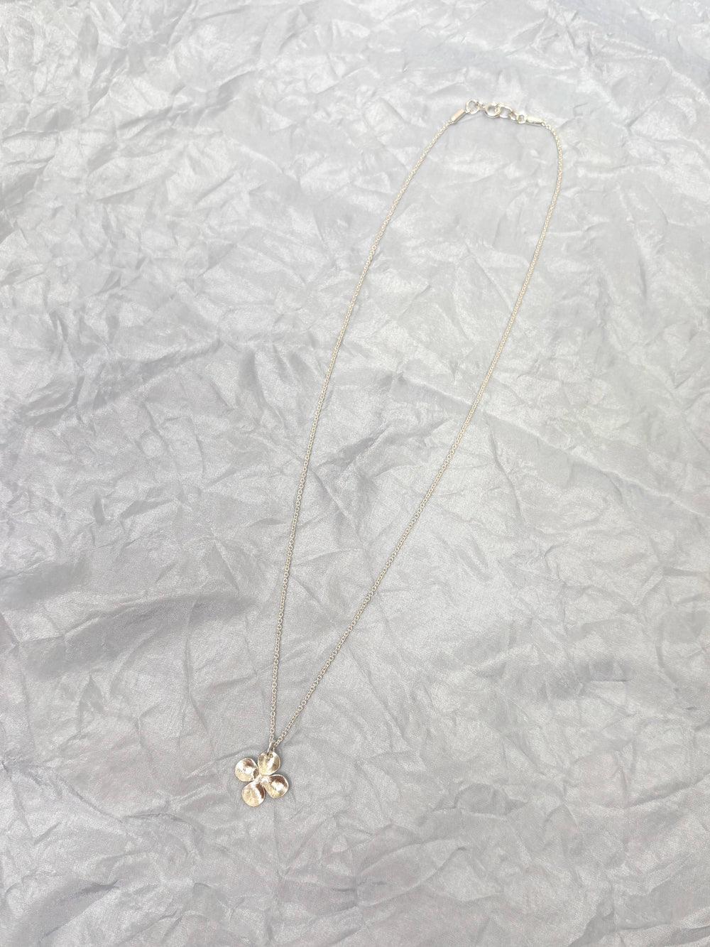 Alba M silver pendant