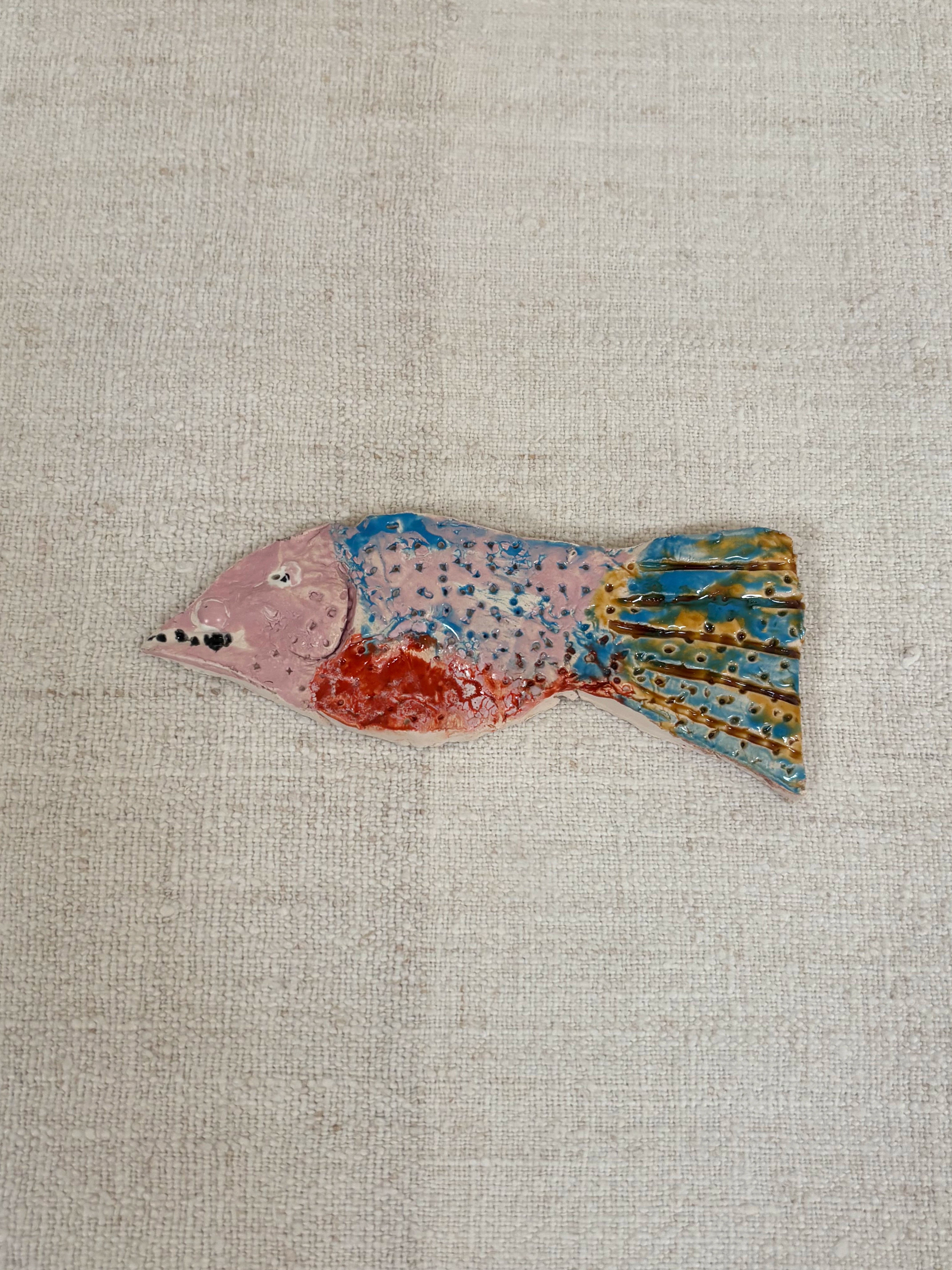 Pink & blue fish - Mike Swaney