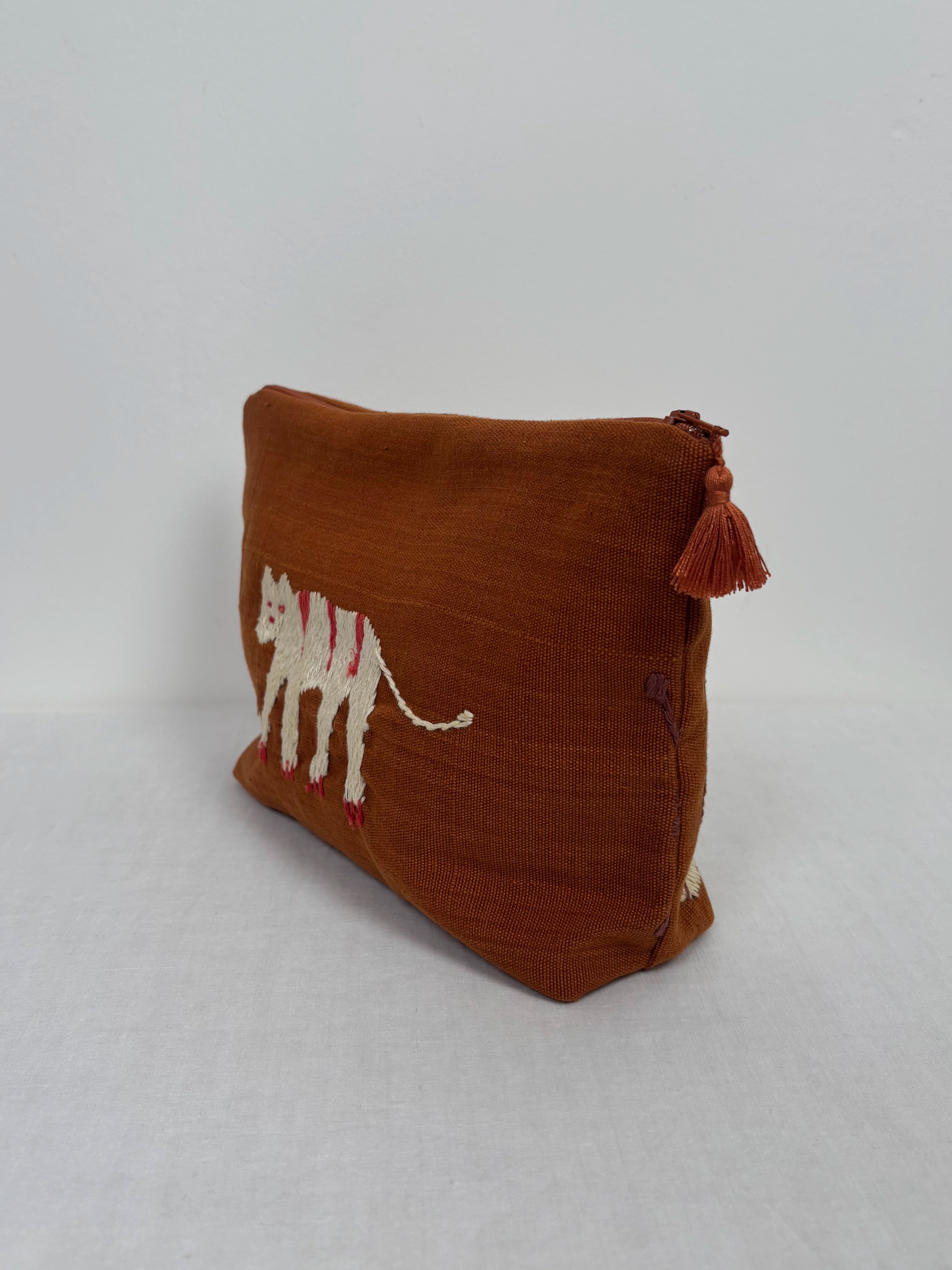 White tiger scene bag