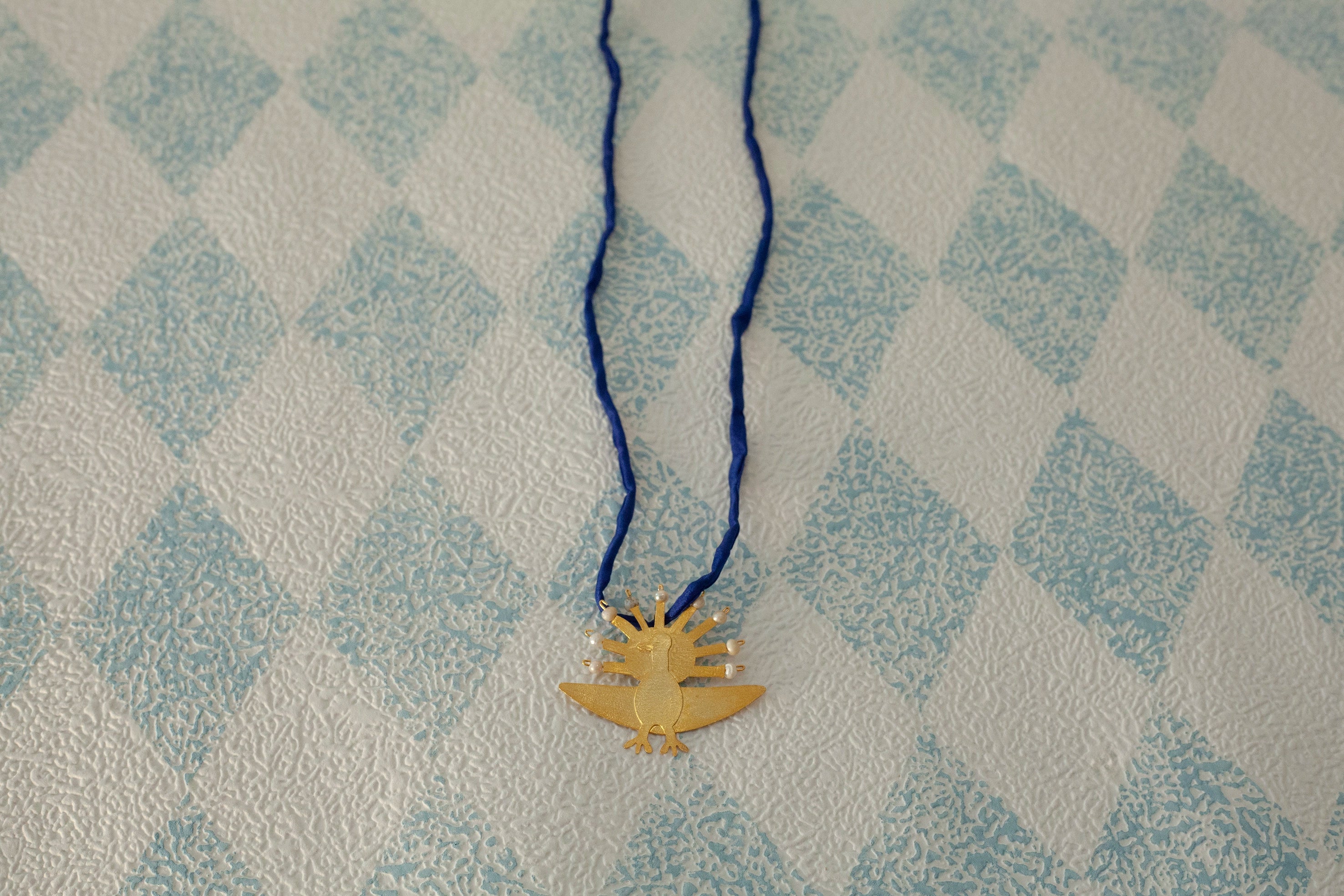 Ocelo gold silk choker