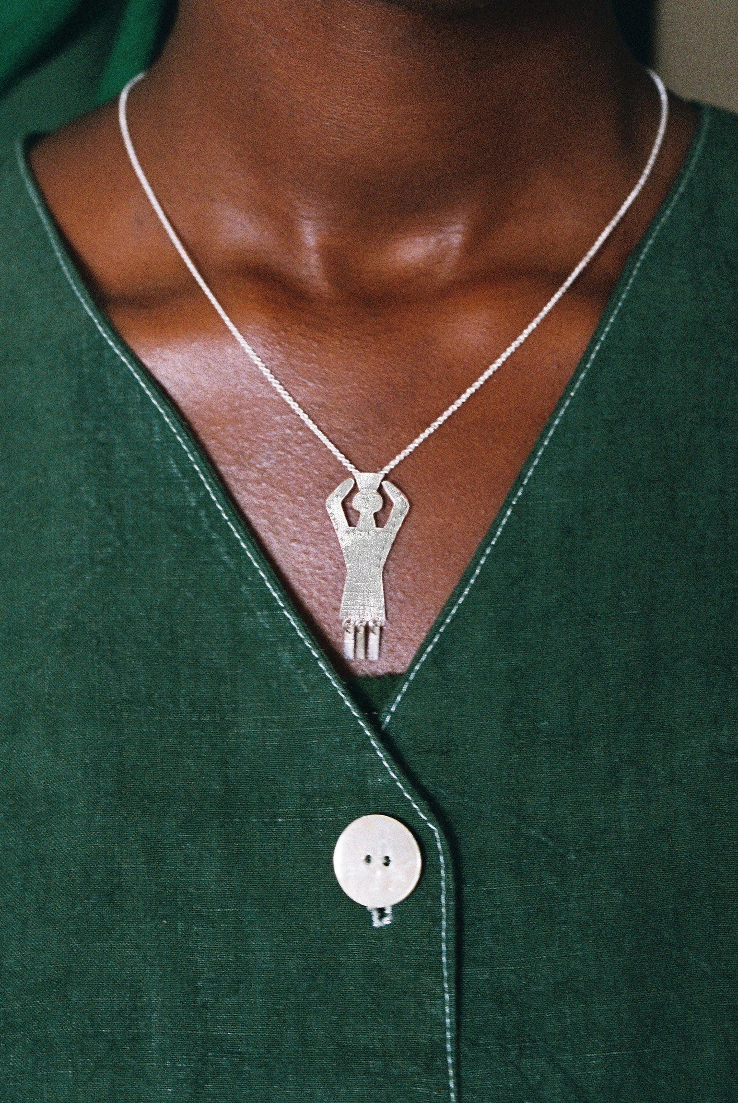Pina silver pendant