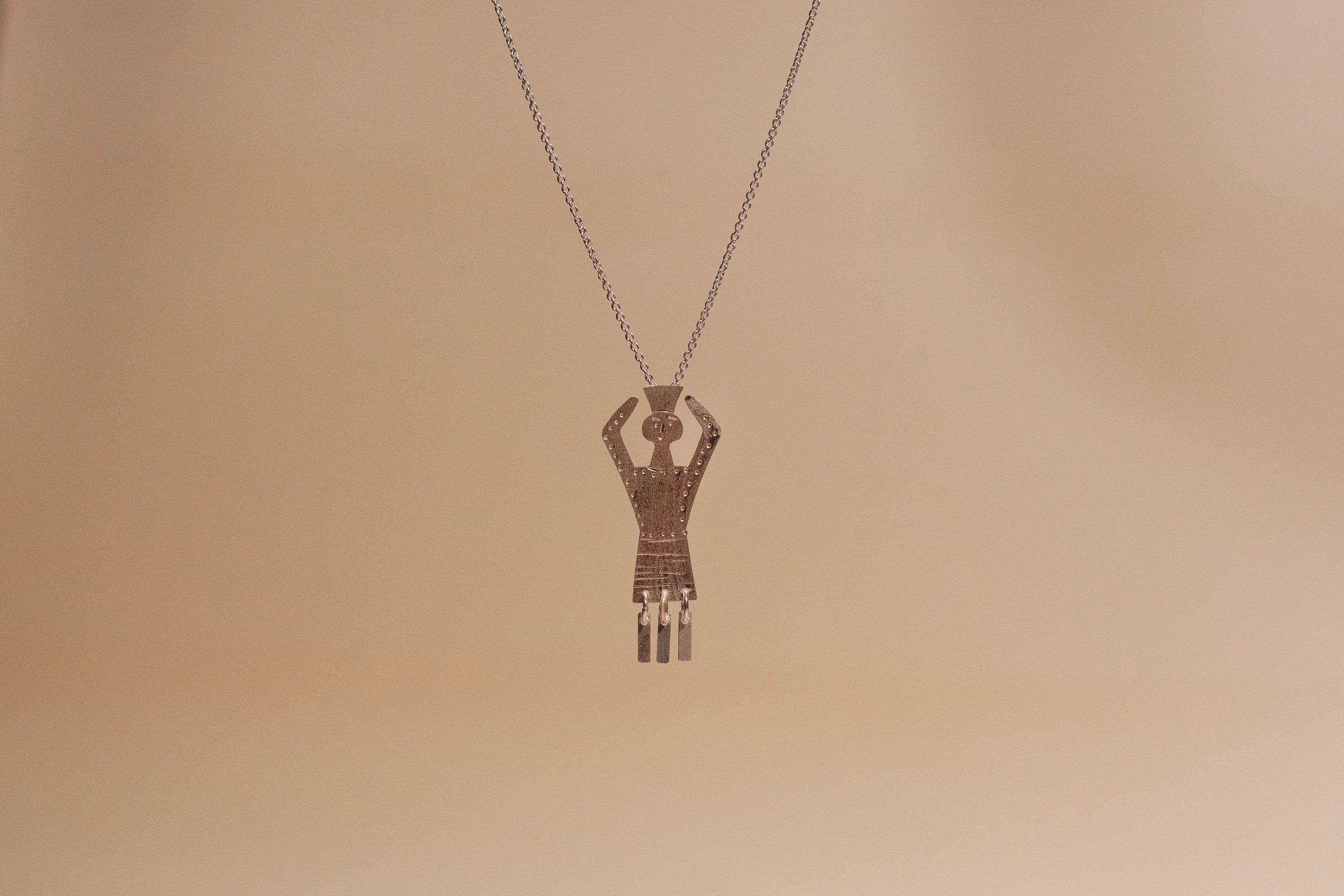 Pina silver pendant